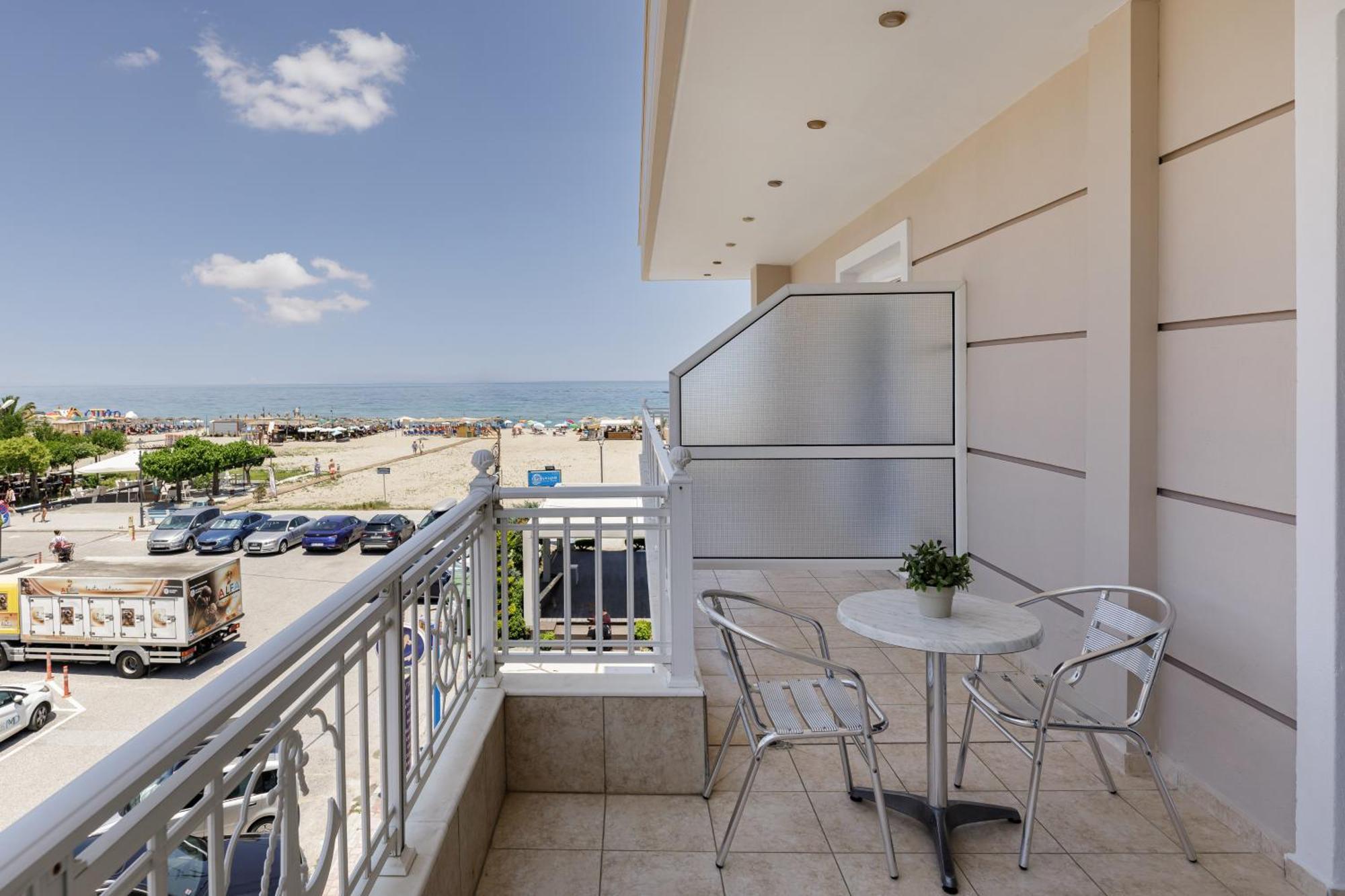 نيوي بوروي Agyra Seaview Hotel By Panel Hospitality الغرفة الصورة