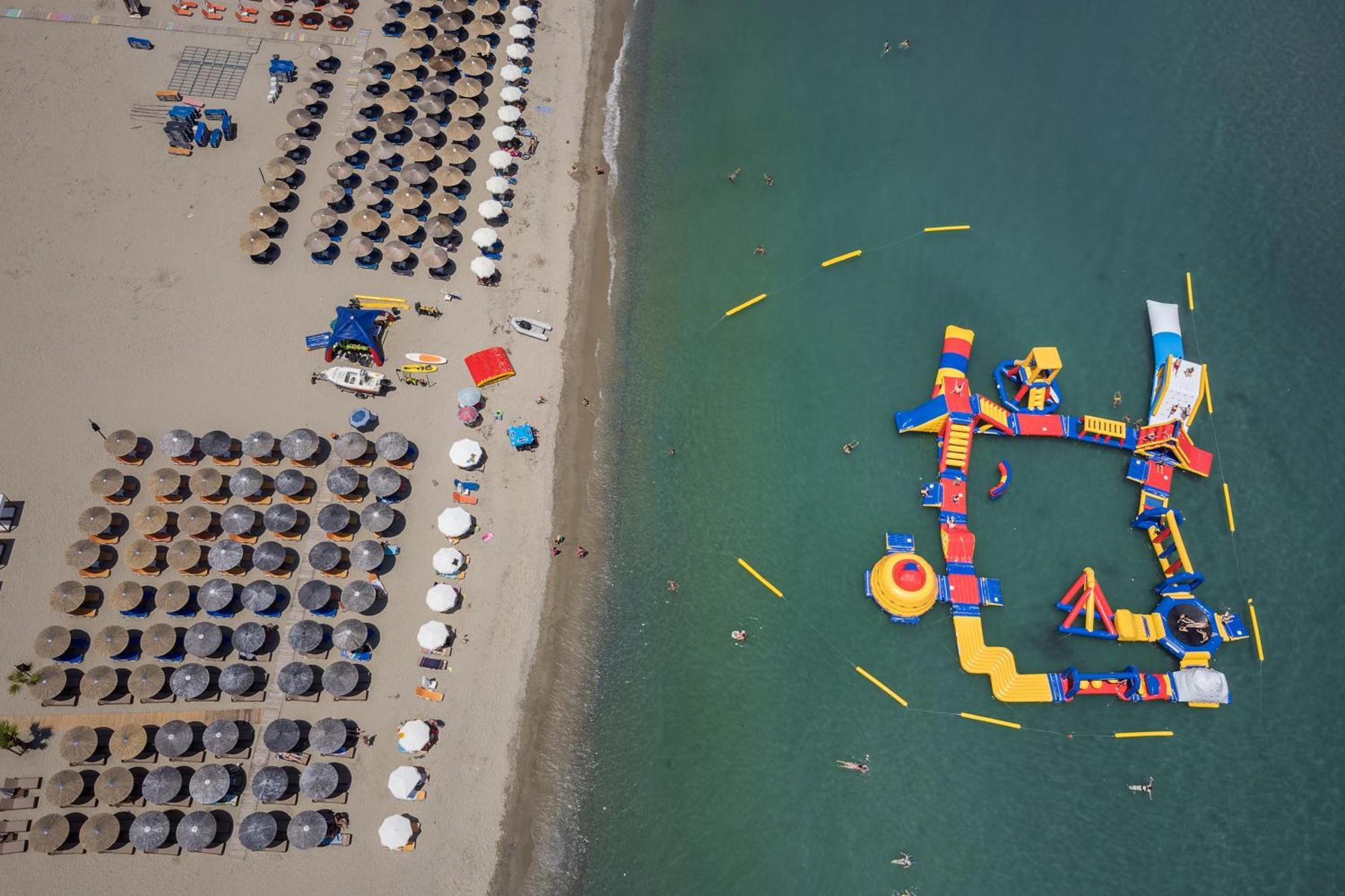 نيوي بوروي Agyra Seaview Hotel By Panel Hospitality المظهر الخارجي الصورة