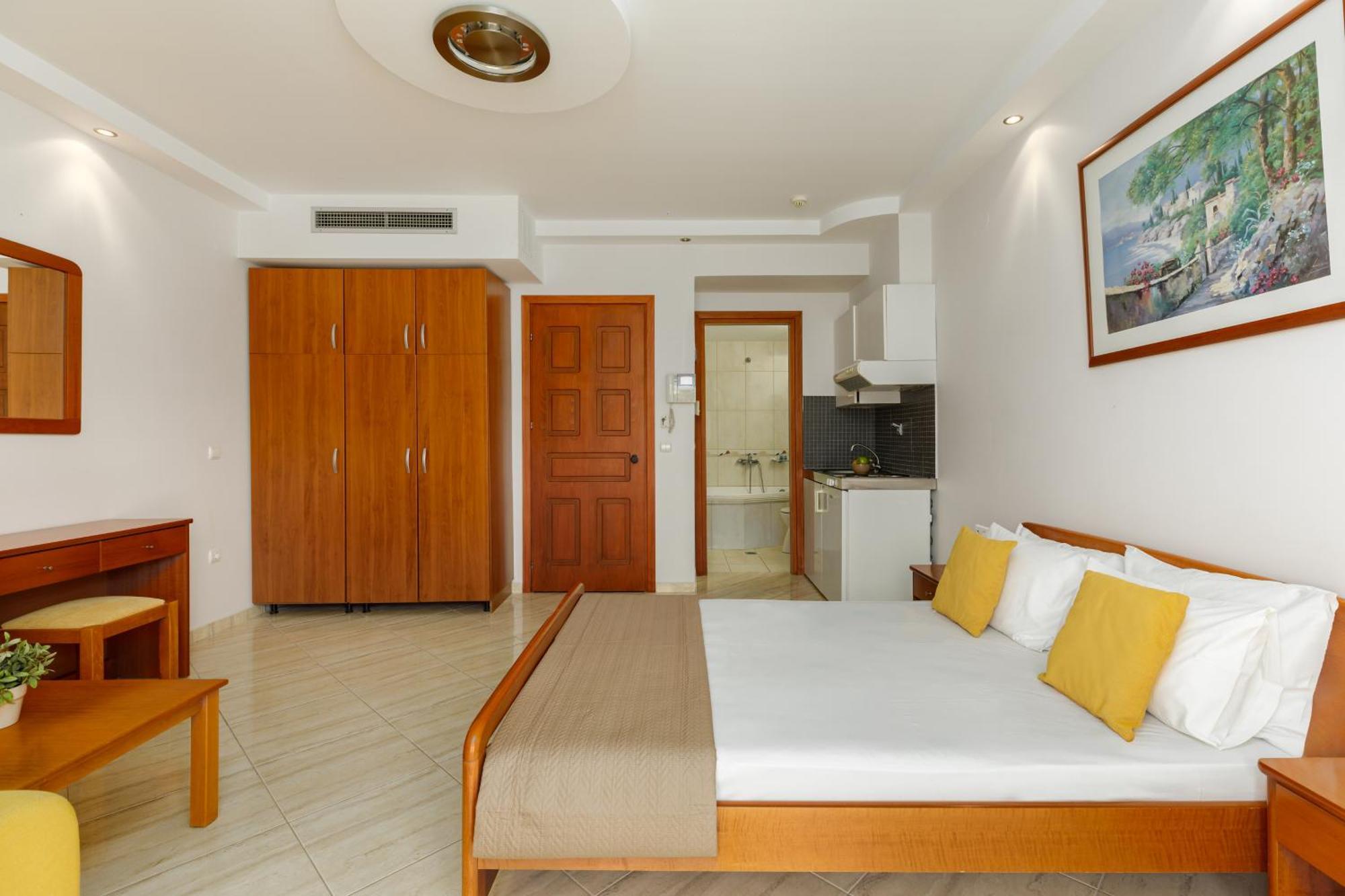 نيوي بوروي Agyra Seaview Hotel By Panel Hospitality المظهر الخارجي الصورة